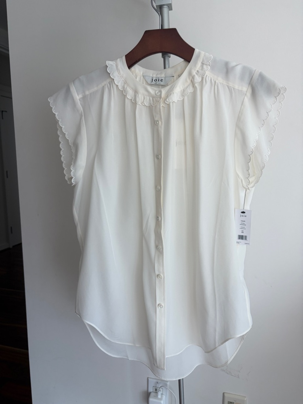 Joie Cream Scalloped-Edge Button Front Blouse